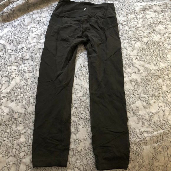 Lululemon Black Leggings Size 6 - Picture 6 of 8
